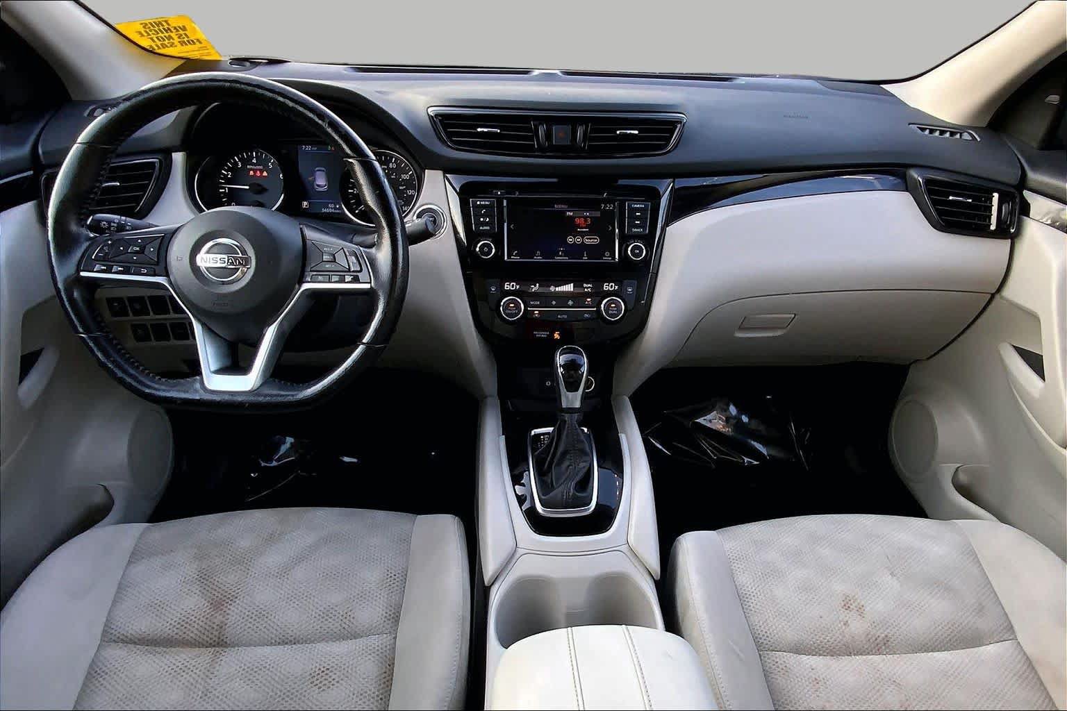 Used 2022 Nissan Rogue Sport SV FWD image 15