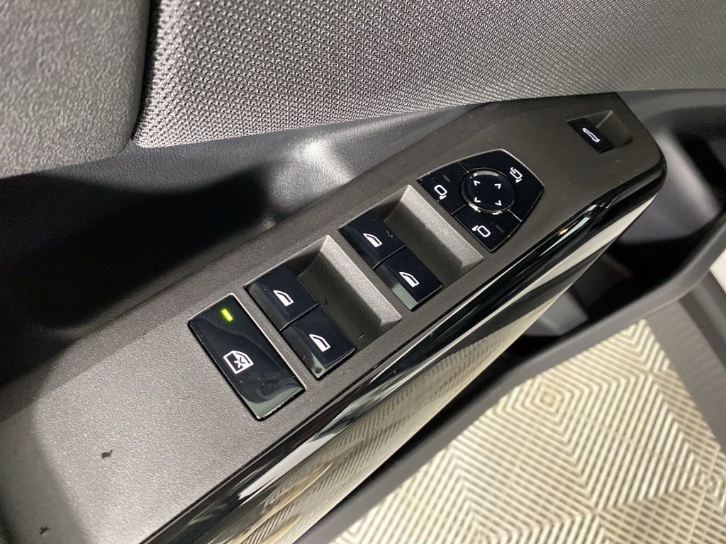 New 2026 BMW X3 xDrive30 w/ Premium Package image 8