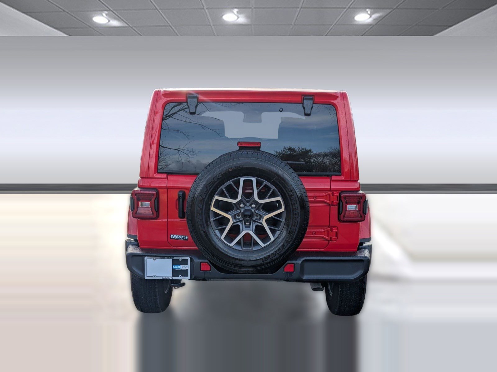 Used 2024 Jeep Wrangler Sahara image 10