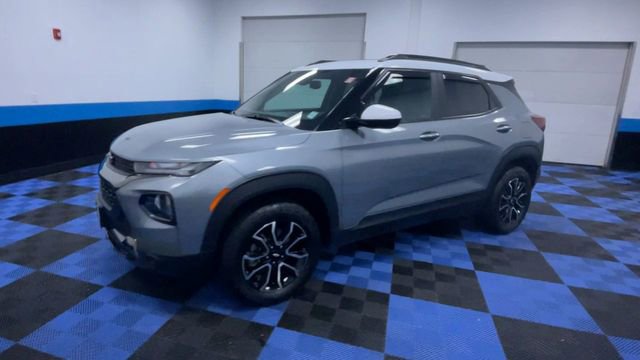 Used 2023 Chevrolet TrailBlazer ACTIV w/ Sun and Liftgate Package image 4