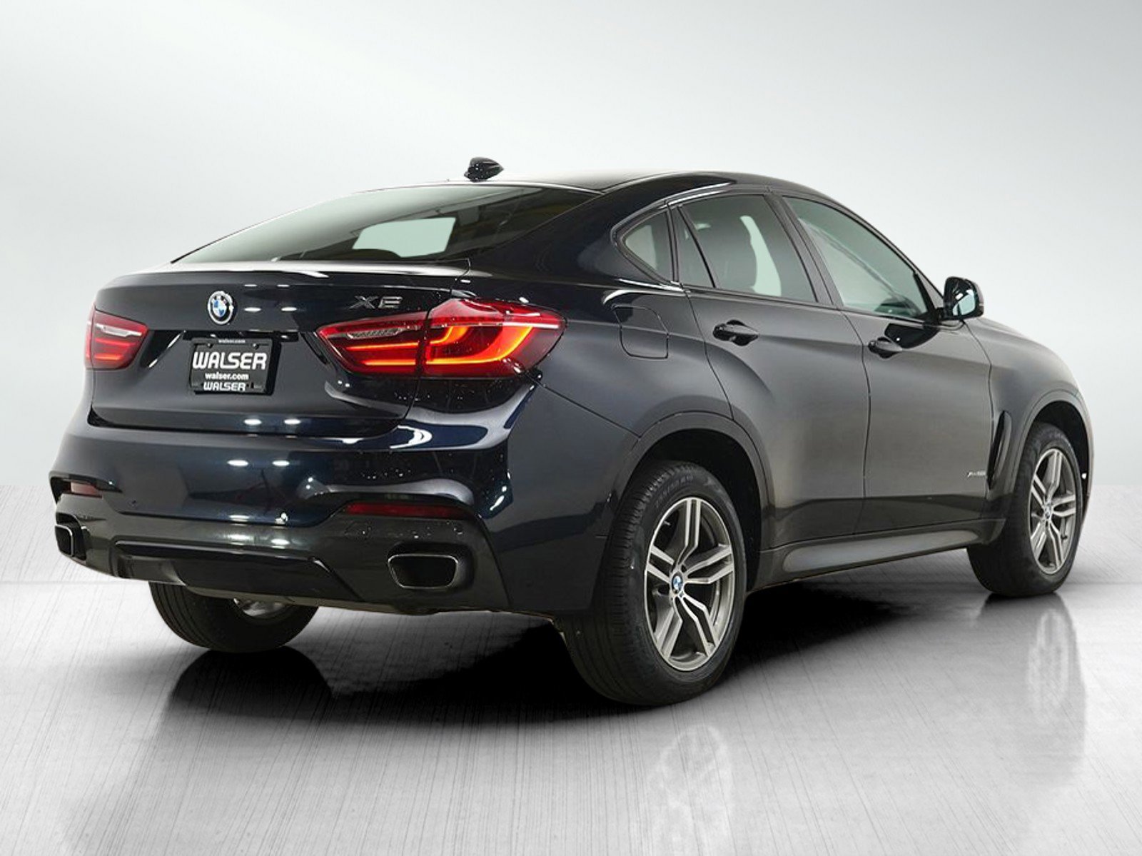 Used 2019 BMW X6 xDrive50i w/ M Sport Package AWD/4WD image 5