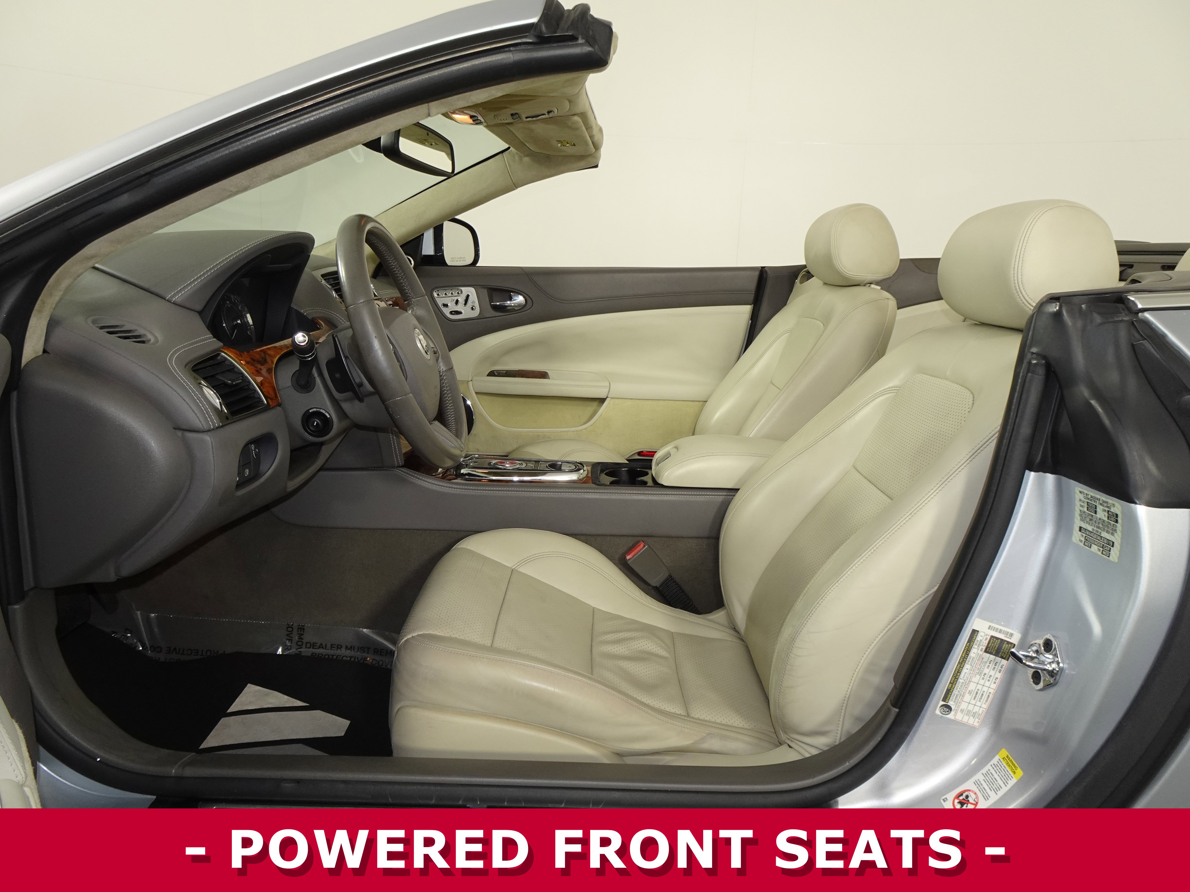 Used 2010 Jaguar XK Convertible image 4