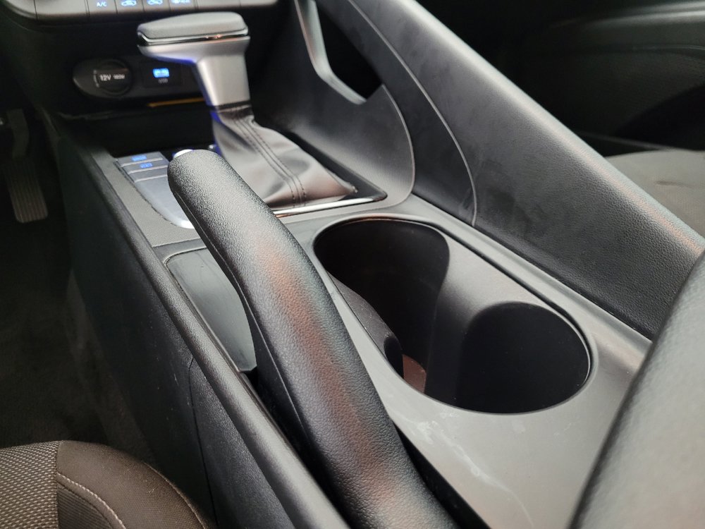 Used 2024 Hyundai Elantra SE FWD image 26