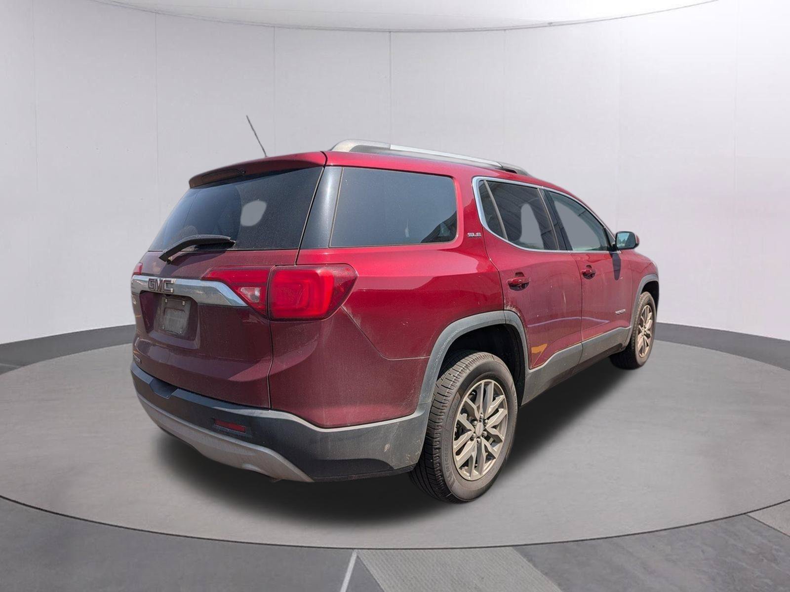 Used 2018 GMC Acadia SLE FWD image 5
