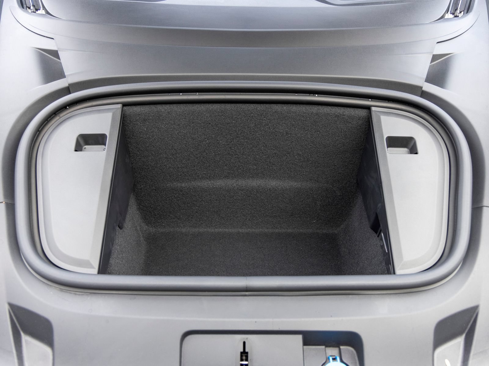 New 2026 Porsche Taycan AWD/4WD image 69