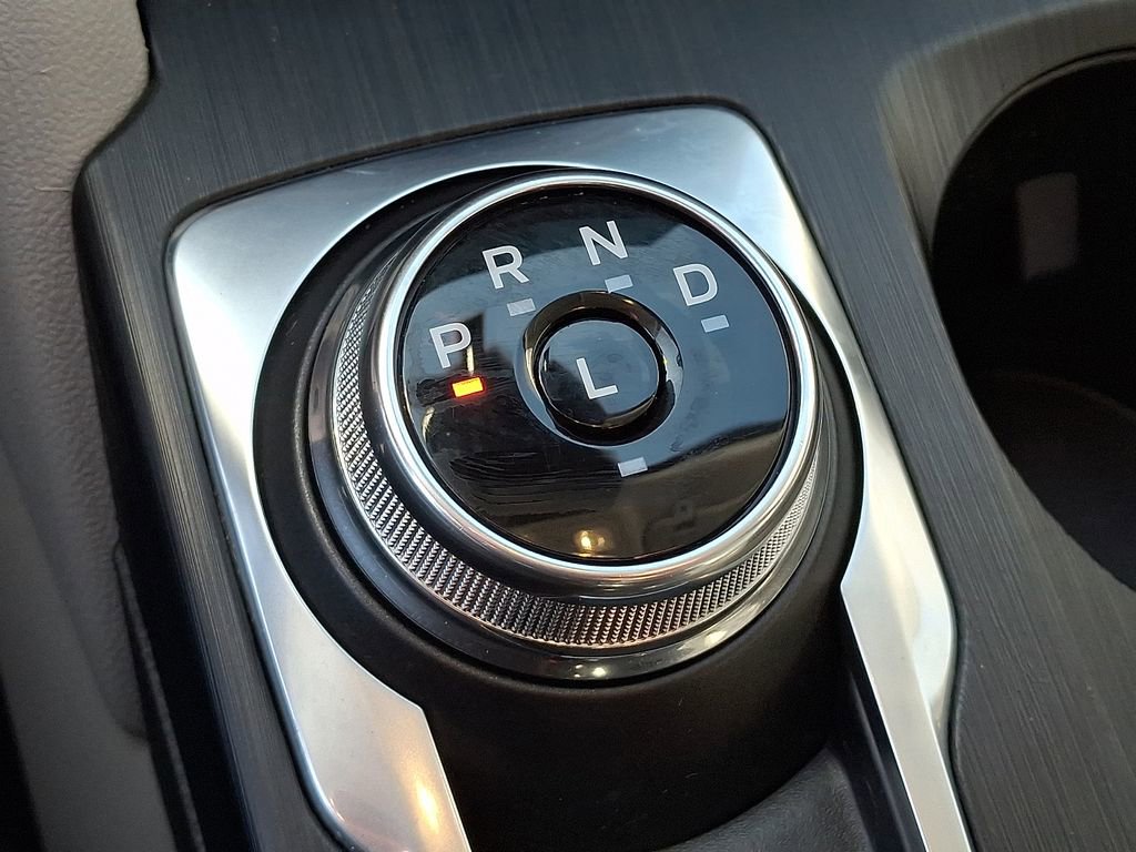 Used 2025 Ford Escape Platinum w/ Premium Technology Package image 14