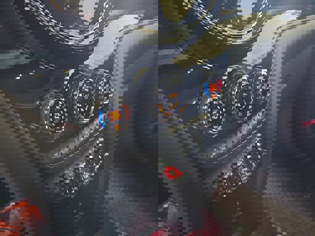 Certified 2024 MINI Cooper Countryman S w/ Premium Package image 17