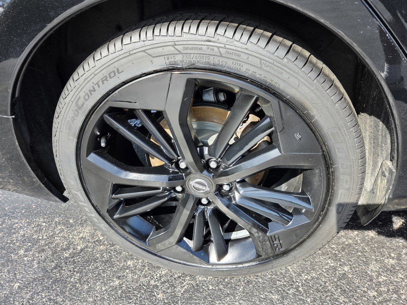Used 2024 Nissan Altima 2.5 SR FWD image 40