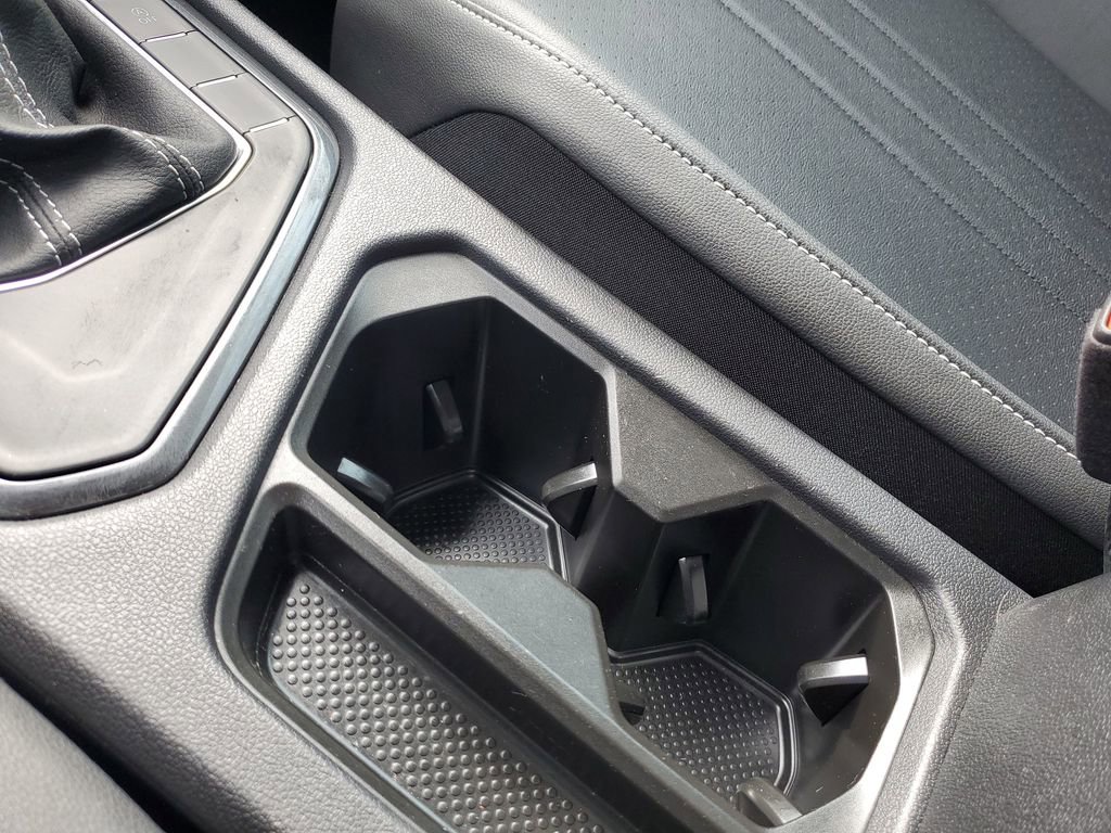 Used 2023 Volkswagen Tiguan SE image 28