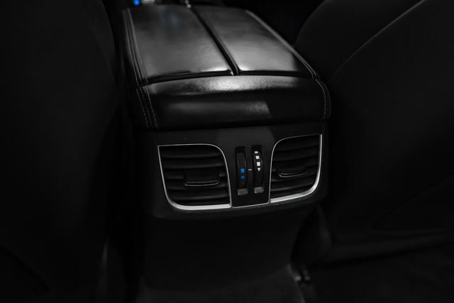 Used 2018 Genesis G80 3.3T Sport RWD image 34