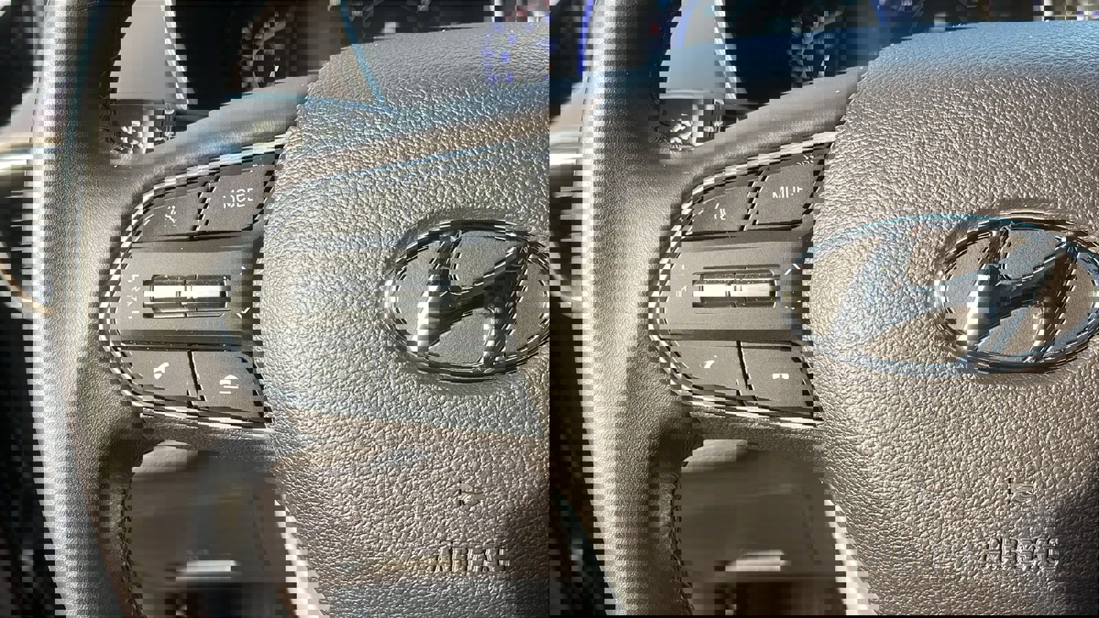 Used 2020 Hyundai Santa Fe SEL w/ Convenience Package image 14