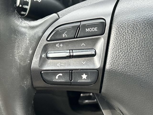 Certified 2023 Hyundai Kona SEL w/ Convenience Package AWD/4WD image 19