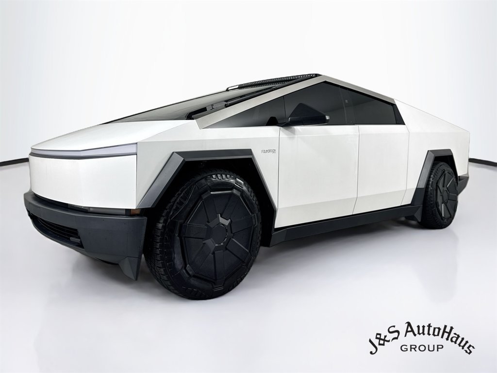 Used 2024 Tesla Cybertruck Cyberbeast AWD/4WD image 3