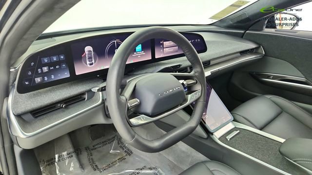 Used 2024 Lucid Air Touring image 19