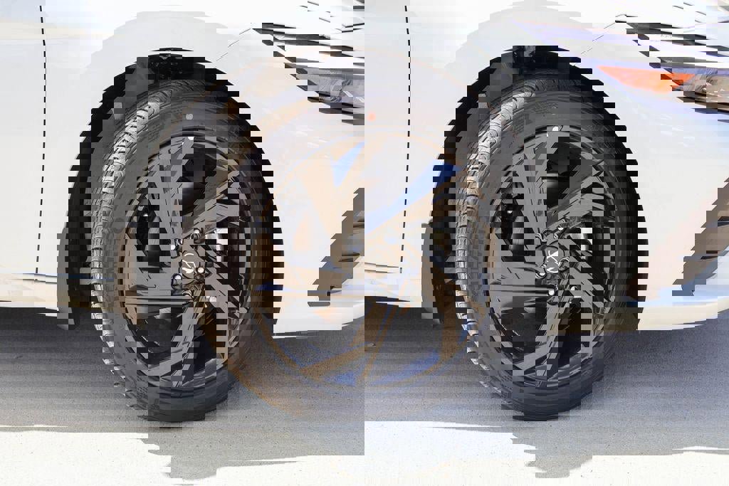 New 2026 Hyundai Elantra Sport image 29