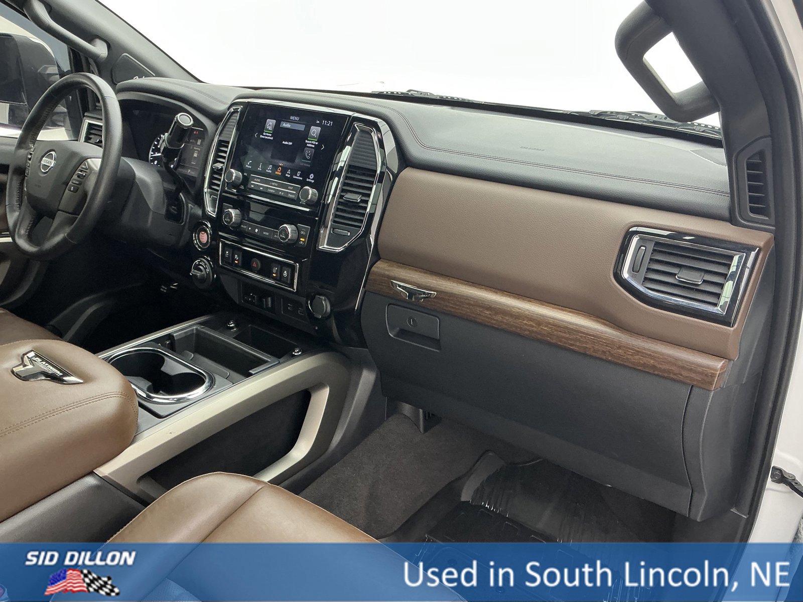 Used 2022 Nissan Titan Platinum Reserve w/ Moonroof Package image 24