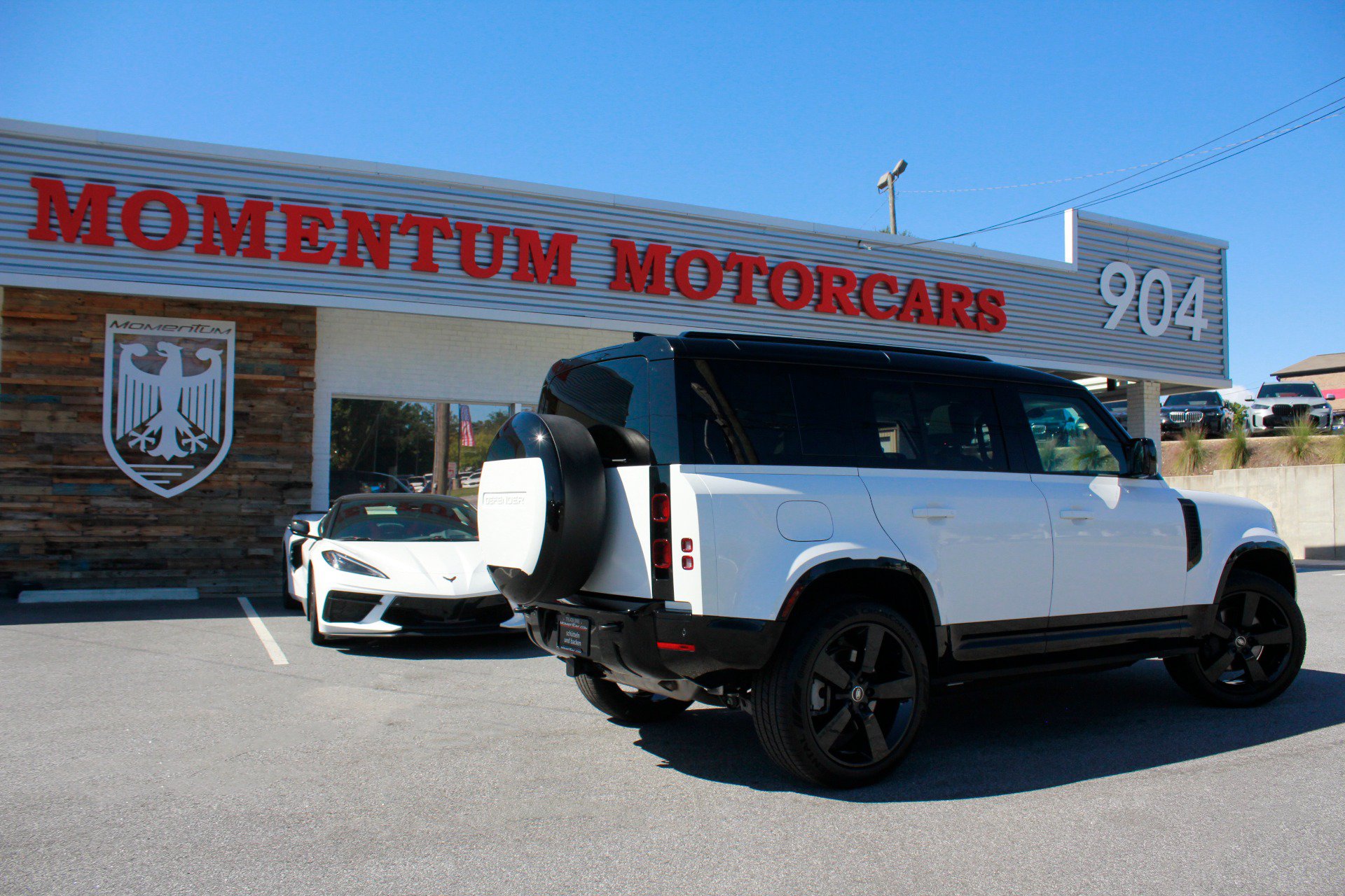 Used 2025 Land Rover Defender 110 X-Dynamic SE AWD/4WD image 81