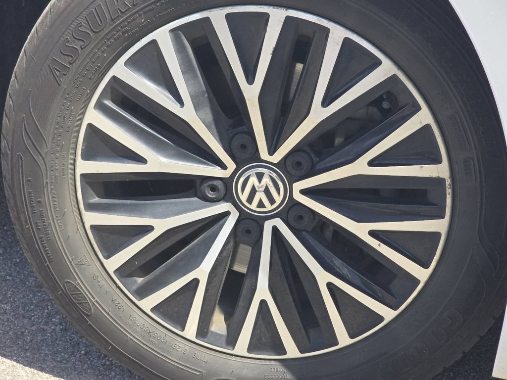 Used 2019 Volkswagen Jetta SEL FWD image 9