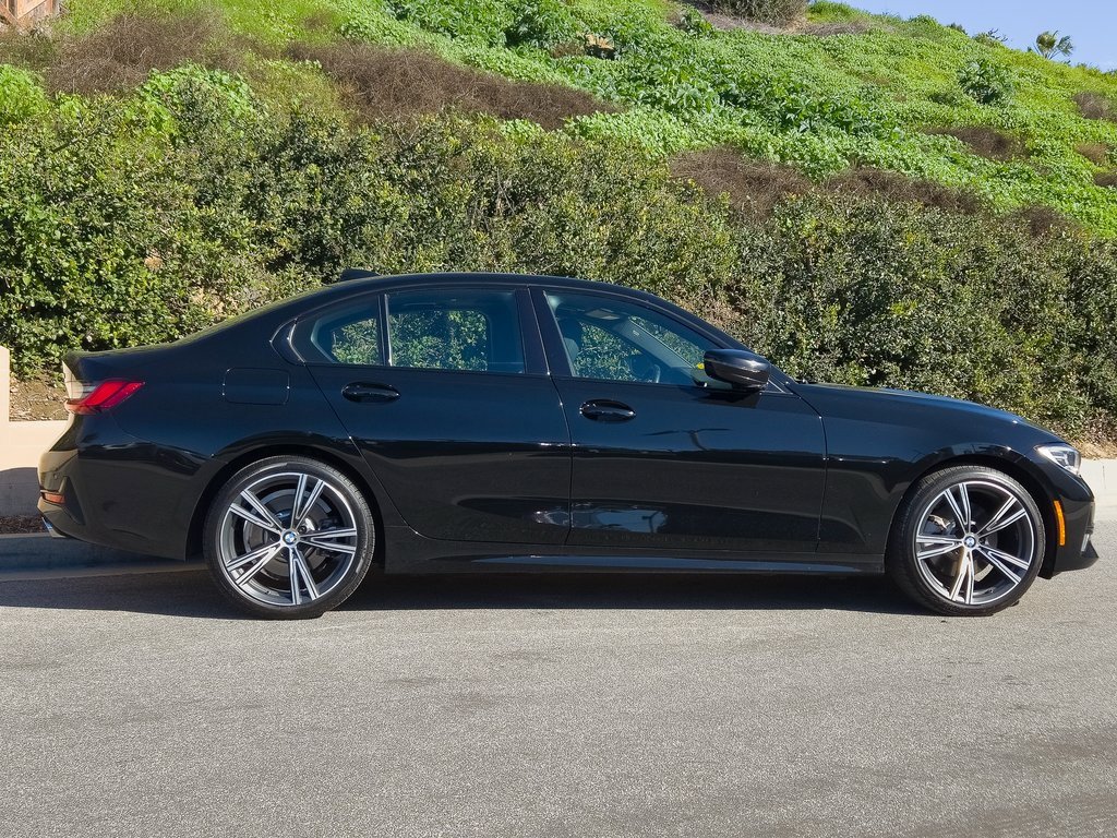 Used 2022 BMW 330i 330i w/ Driving Assistance Package image 4