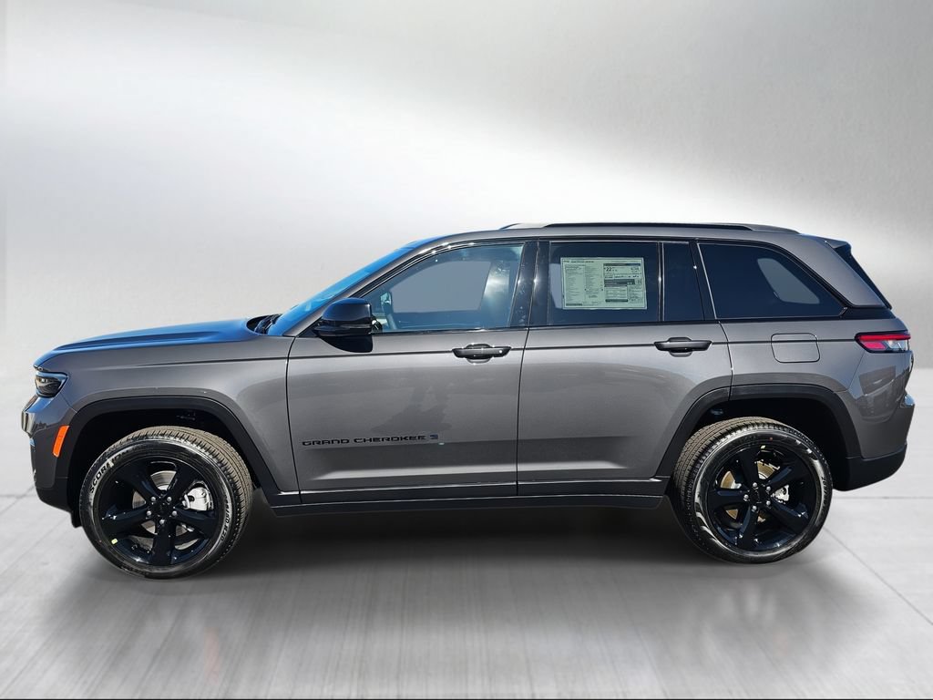New 2025 Jeep Grand Cherokee Limited w/ Black Appearance Package AWD/4WD image 4