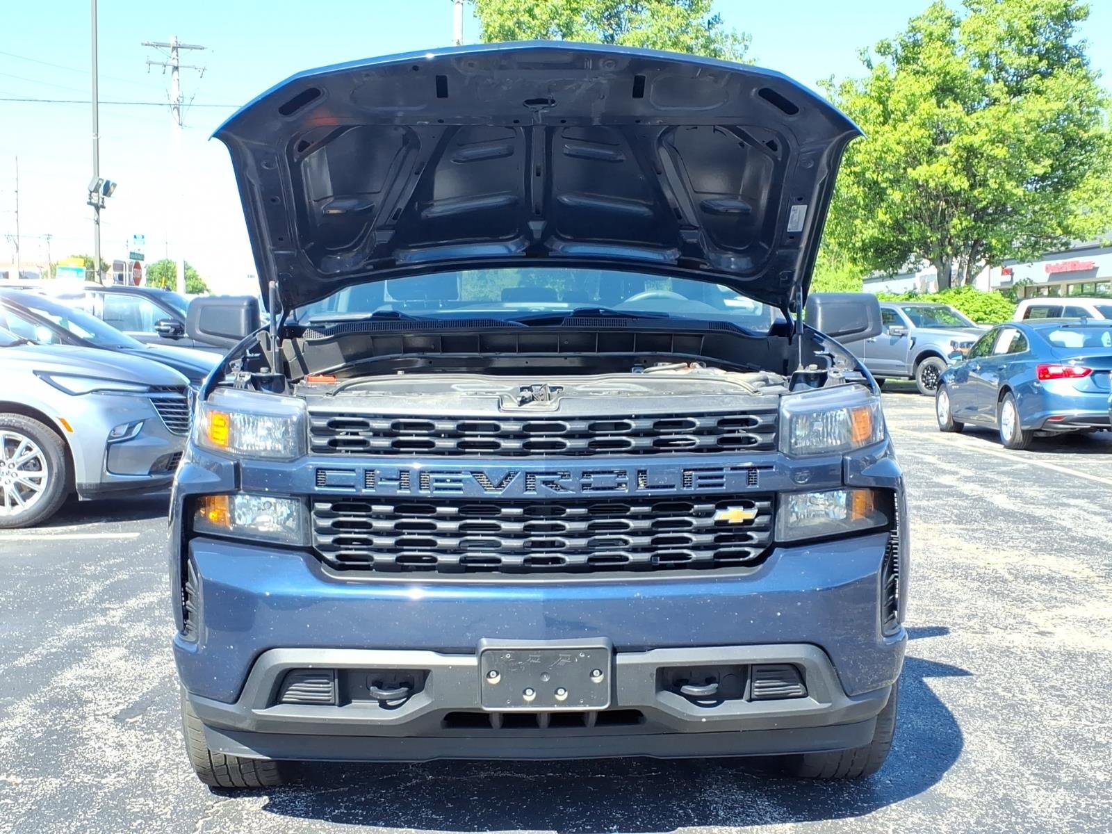 Used 2022 Chevrolet Silverado 1500 Custom w/ Safety Confidence Package image 32