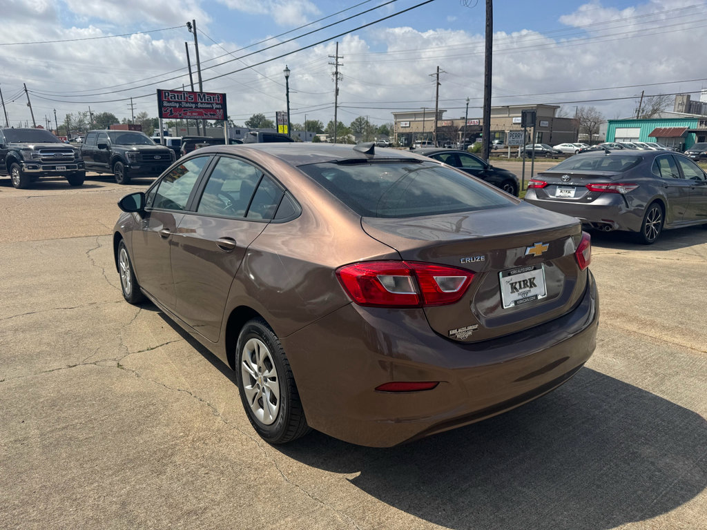 Used 2019 Chevrolet Cruze LS image 3