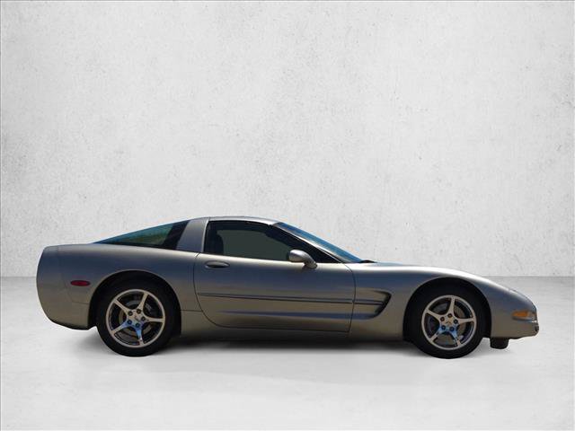 Used 2000 Chevrolet Corvette Coupe w/ Roof Pkg RWD image 7