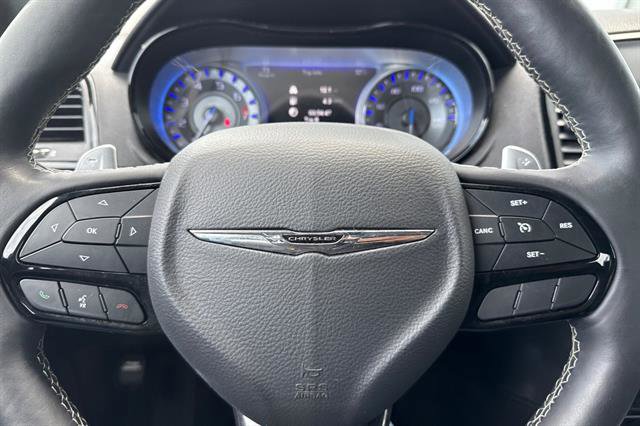Used 2018 Chrysler 300 S w/ 300S Premium Group 2 image 29