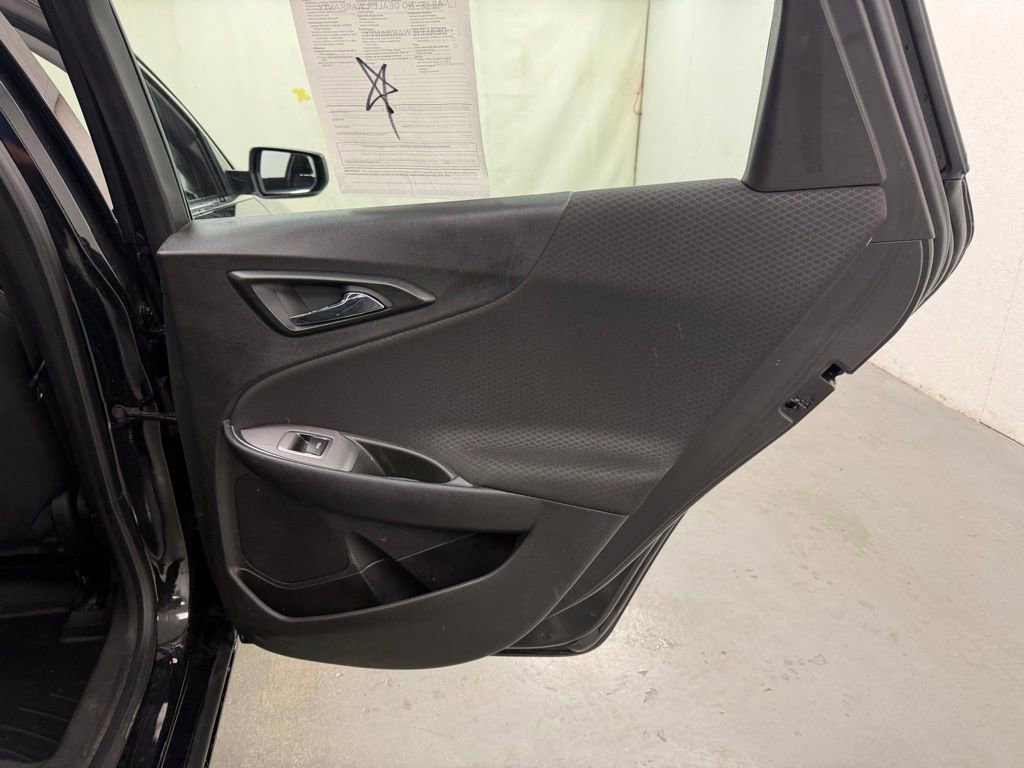 Used 2019 Chevrolet Malibu LT FWD image 11