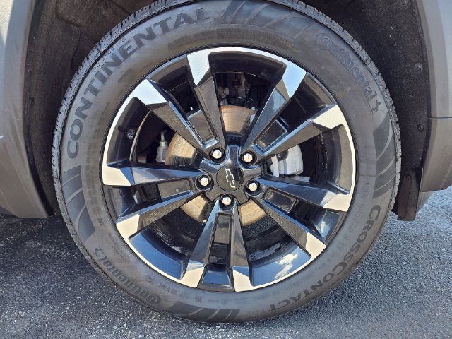 Used 2025 Chevrolet Equinox RS w/ Safety and Technology Package AWD/4WD image 9