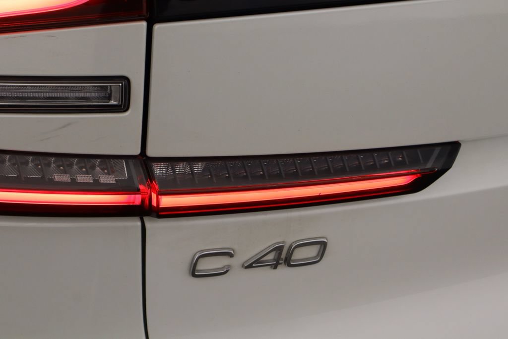 Used 2023 Volvo C40 P8 Recharge Plus AWD/4WD image 40