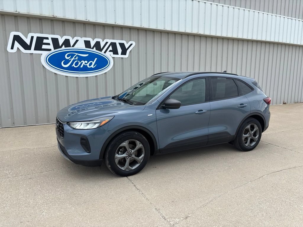 Used 2025 Ford Escape ST-Line w/ Equipment Group 301A