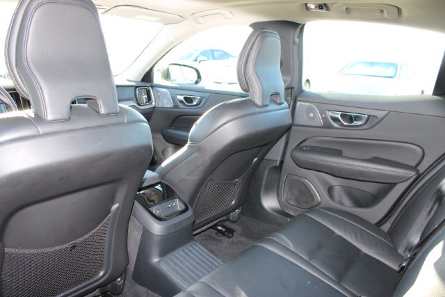 Used 2021 Volvo S60 T8 Inscription w/ Climate Package AWD/4WD image 9