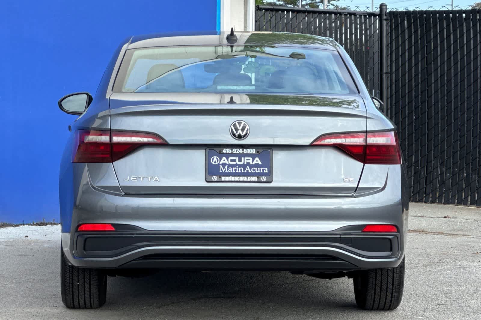 Used 2022 Volkswagen Jetta SE FWD image 4