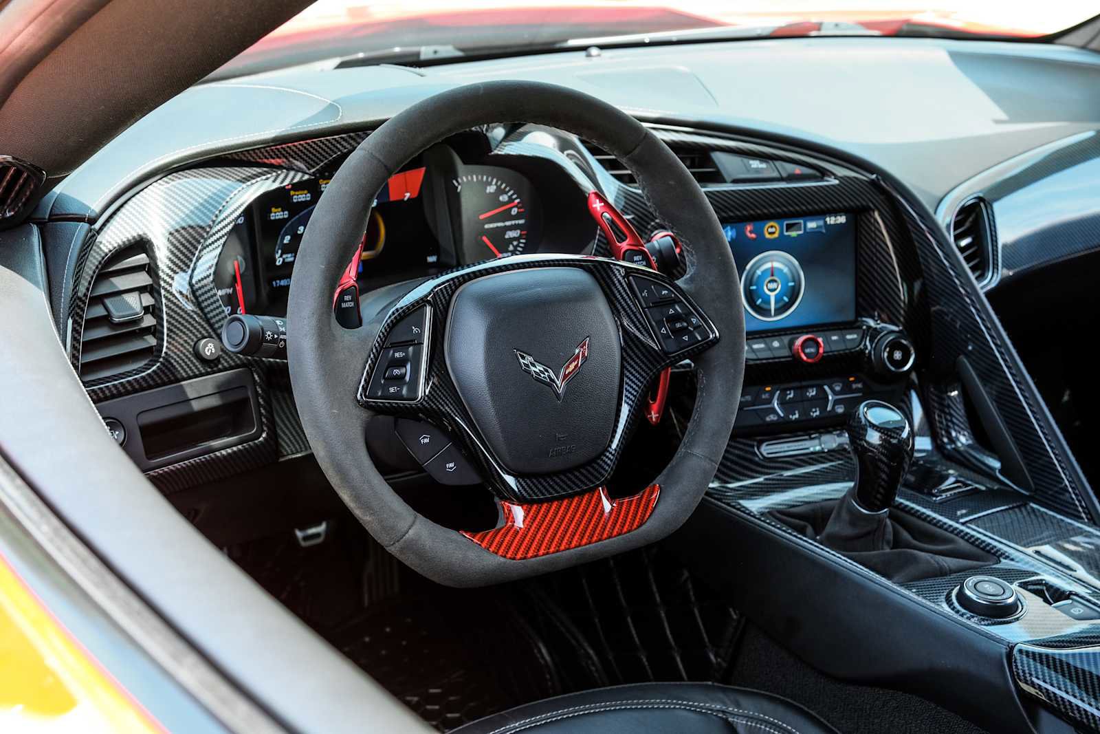 Used 2019 Chevrolet Corvette Grand Sport w/ Grand Sport Heritage Package RWD image 17