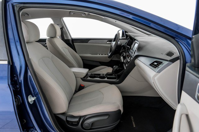 Used 2018 Hyundai Sonata SE FWD image 30