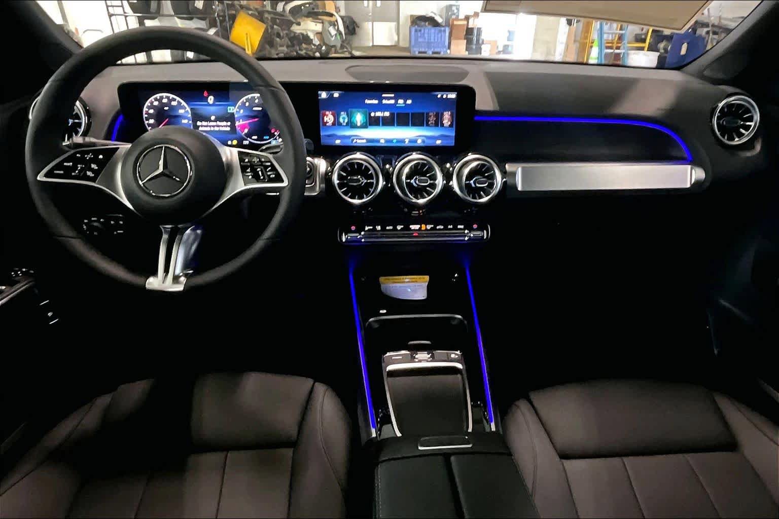 New 2026 Mercedes-Benz GLB 250 4MATIC image 8