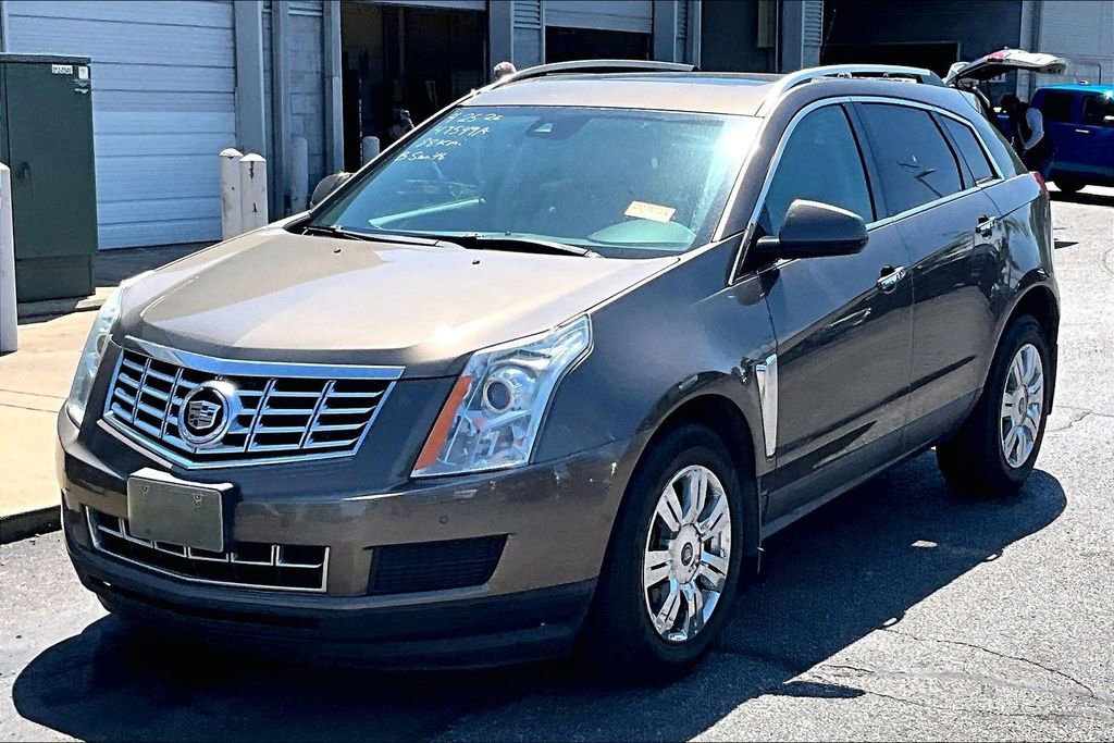 Used 2016 Cadillac SRX Luxury w/ Driver Awareness Package FWD image 2