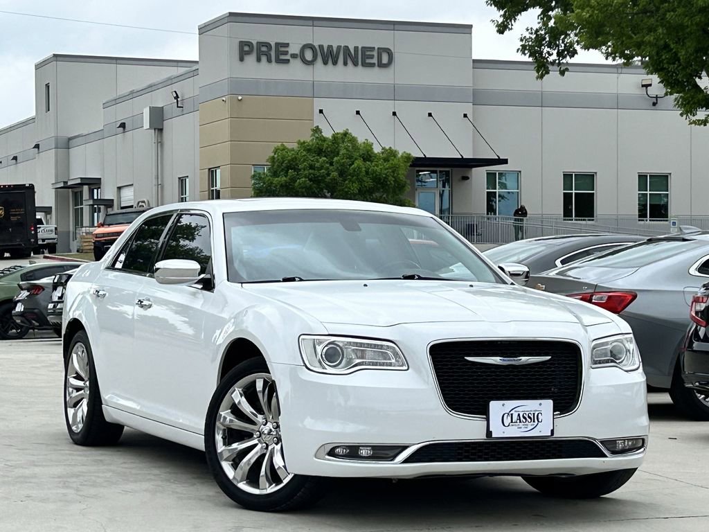 Used 2019 Chrysler 300 Limited image 2