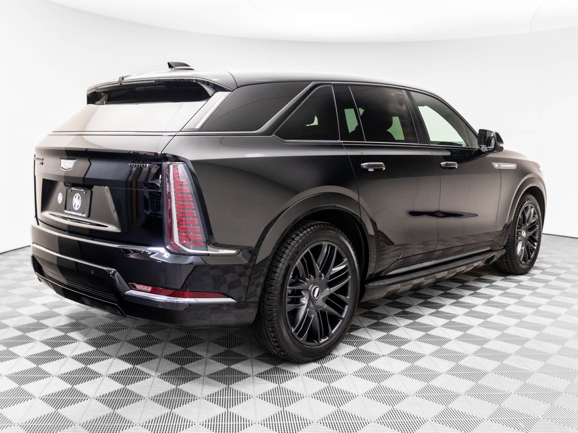 New 2025 Cadillac Escalade IQ Sport 2 w/ LPO, ONYX Package AWD/4WD image 5