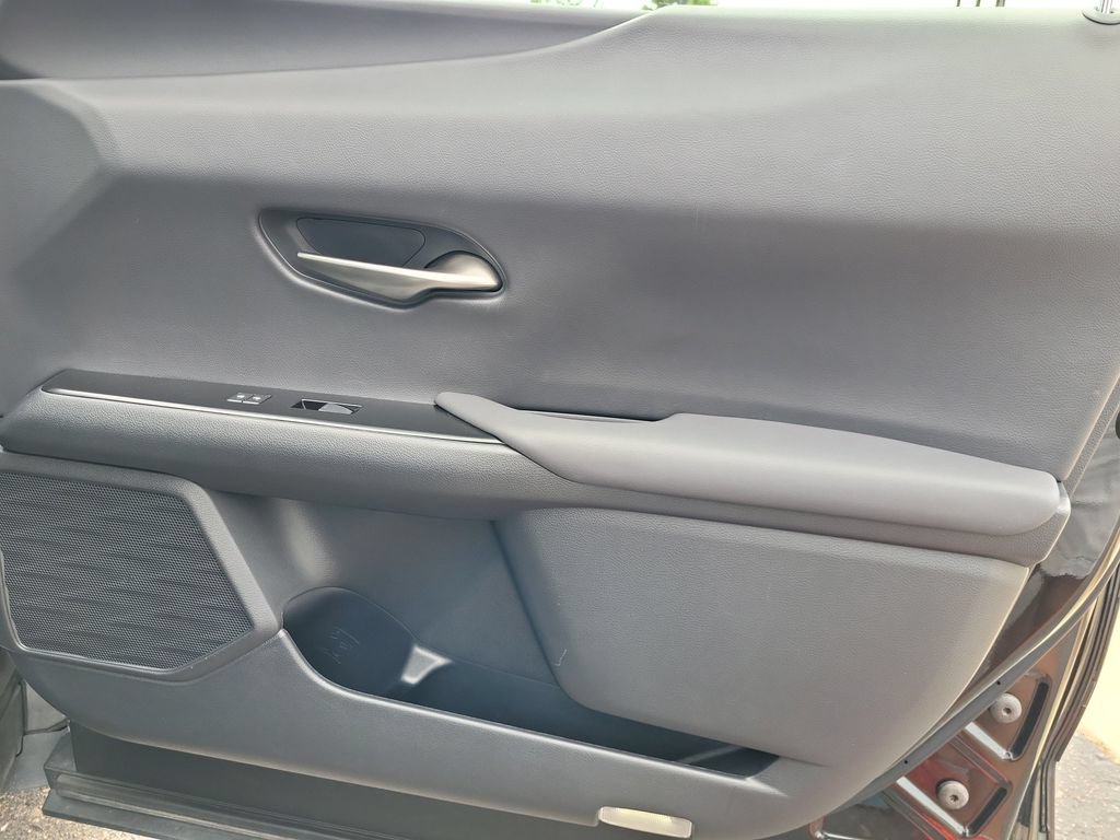 Used 2019 Lexus UX 250h AWD/4WD image 19