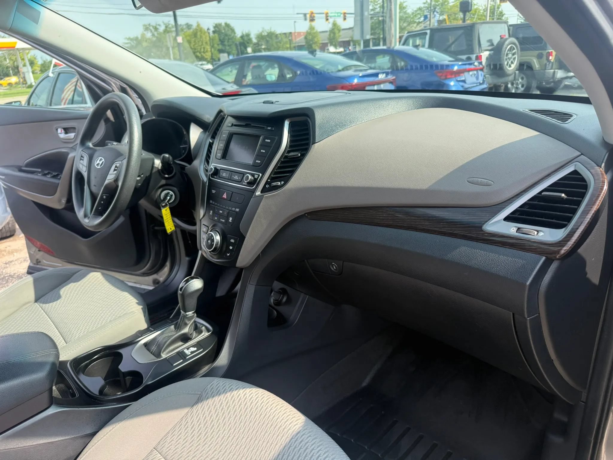 Used 2017 Hyundai Santa Fe Sport AWD/4WD image 22