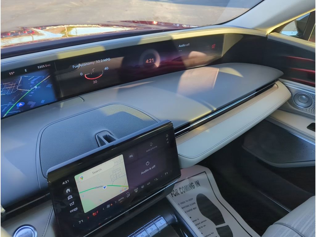 Used 2025 Lincoln Nautilus Reserve image 18