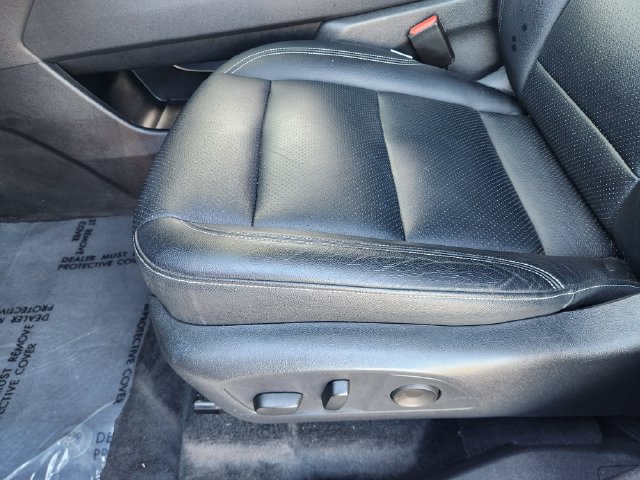 Used 2025 Chevrolet Traverse LT w/ Driver Confidence Package FWD image 25