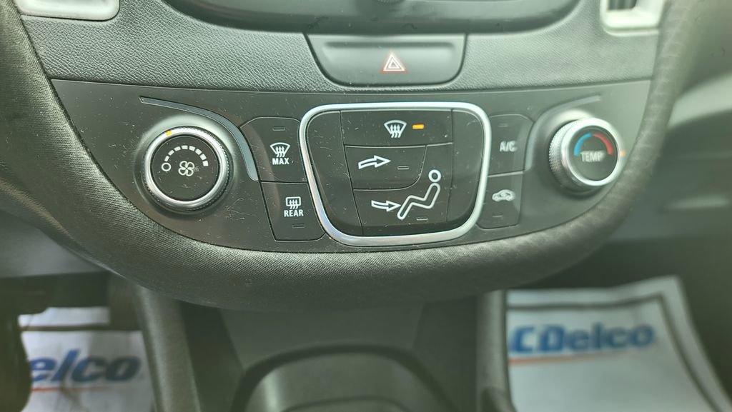 Used 2019 Chevrolet Malibu LS image 22