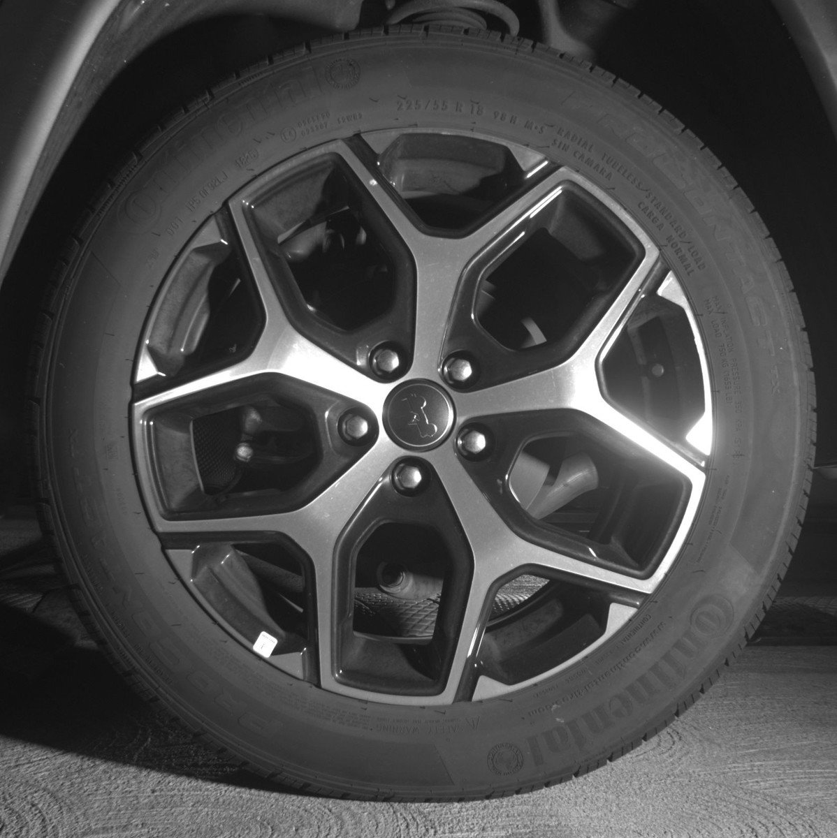 Used 2025 Jeep Compass Limited image 14