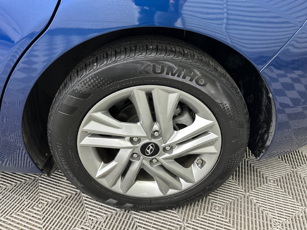 Used 2020 Hyundai Elantra SEL FWD image 18