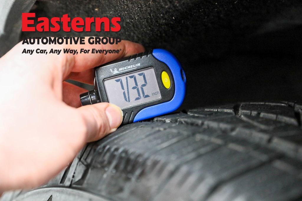 Used 2021 Ford Explorer XLT image 28