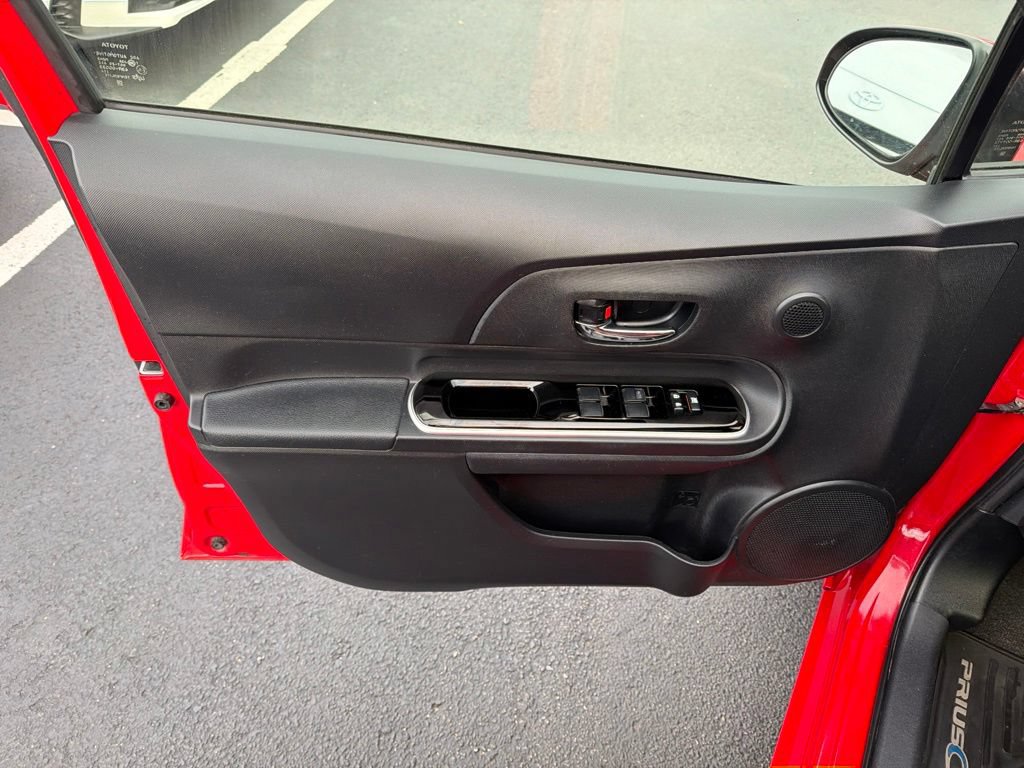 Used 2016 Toyota Prius C Two FWD image 18
