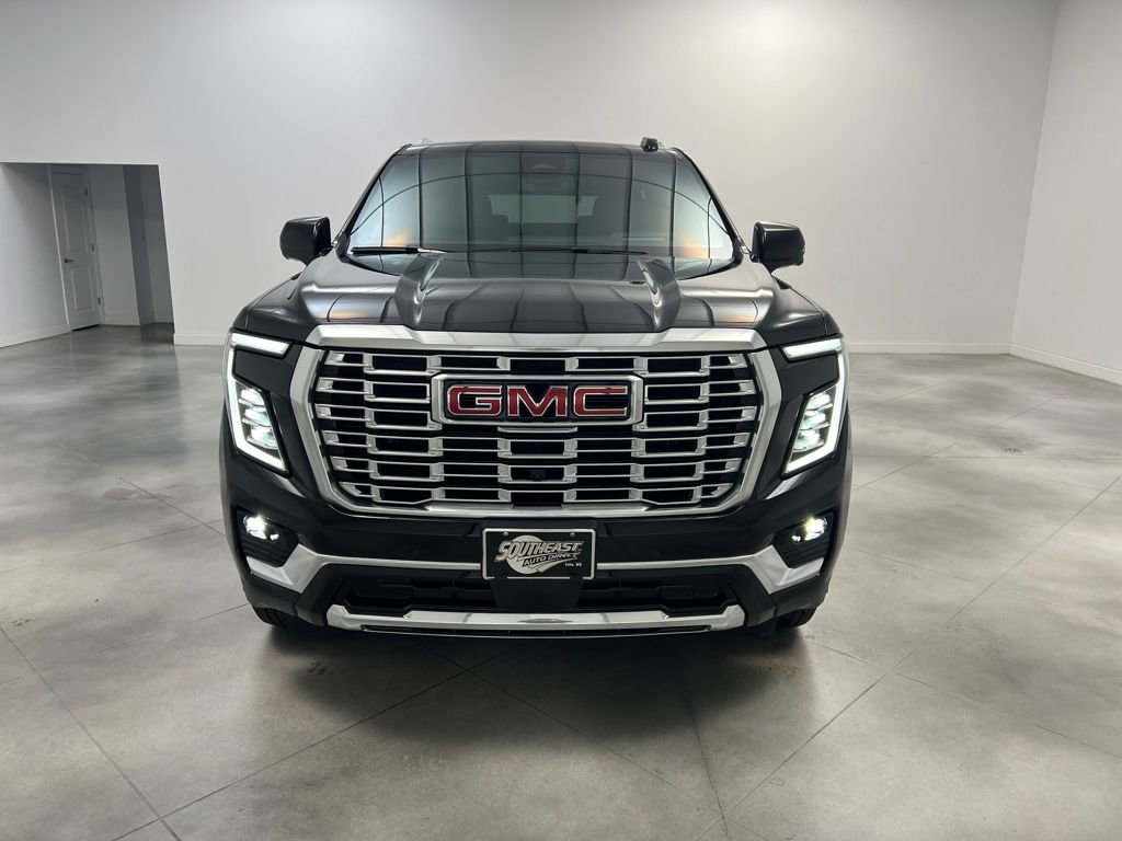 Used 2025 GMC Yukon Denali image 2